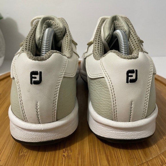 FootJoy GreenJoys White Leather Spiked Golf Shoe Women 8 Retro Athletic Sneaker - Picture 4 of 9